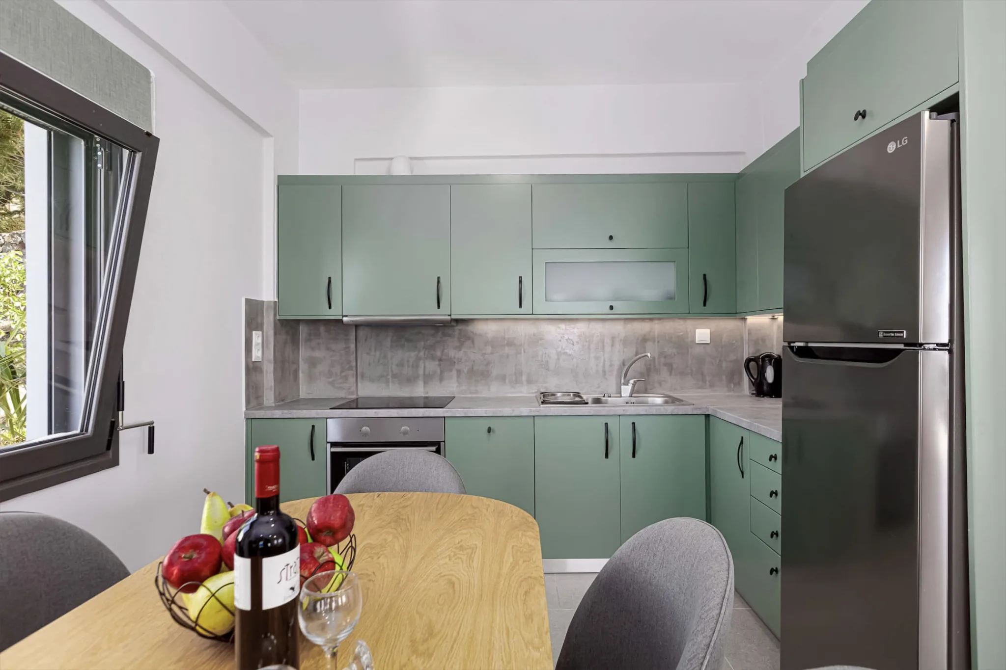 Kitchen with wine and fruit